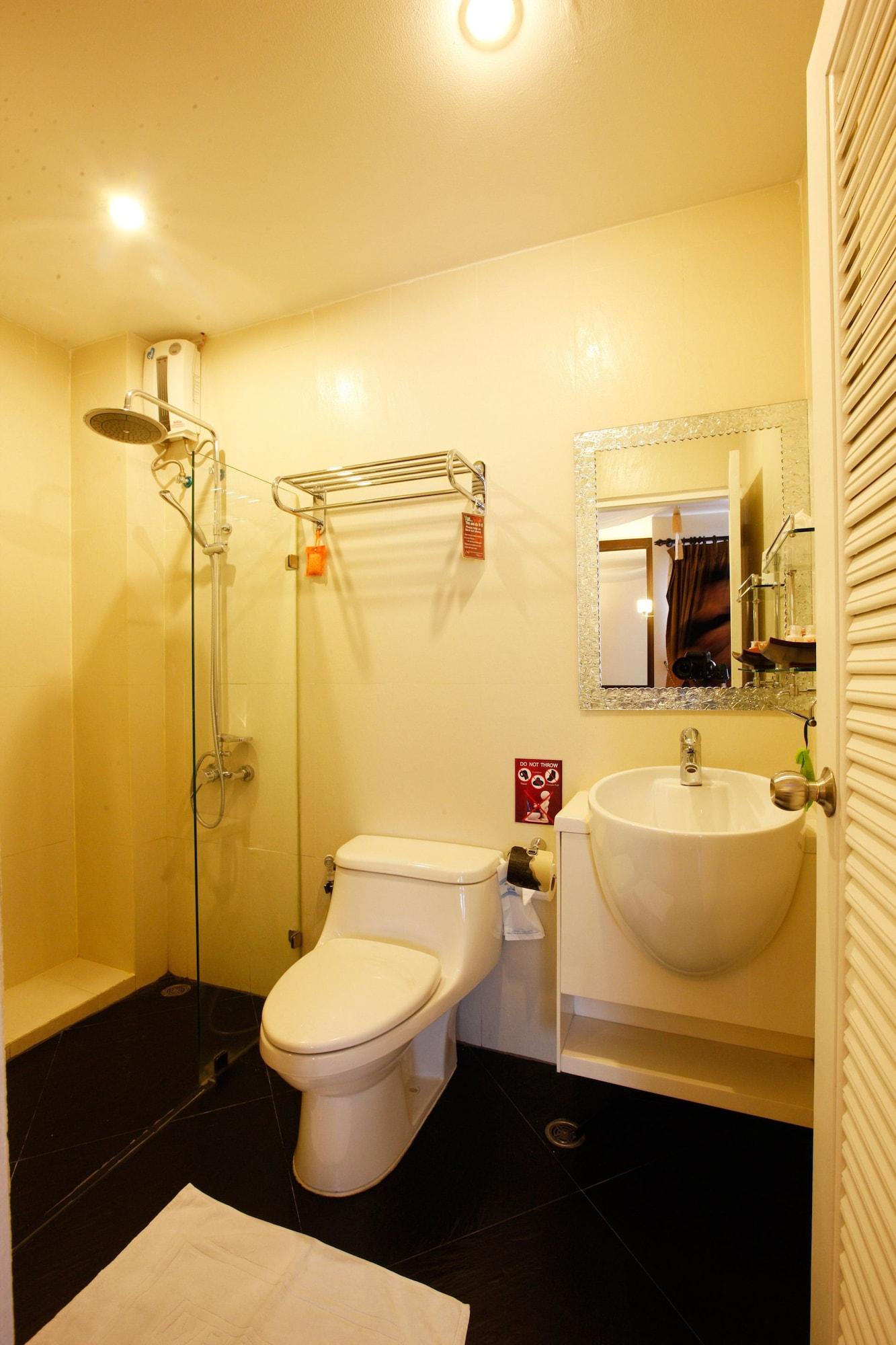 Mirth Sathorn Hotel Bangkok Dış mekan fotoğraf