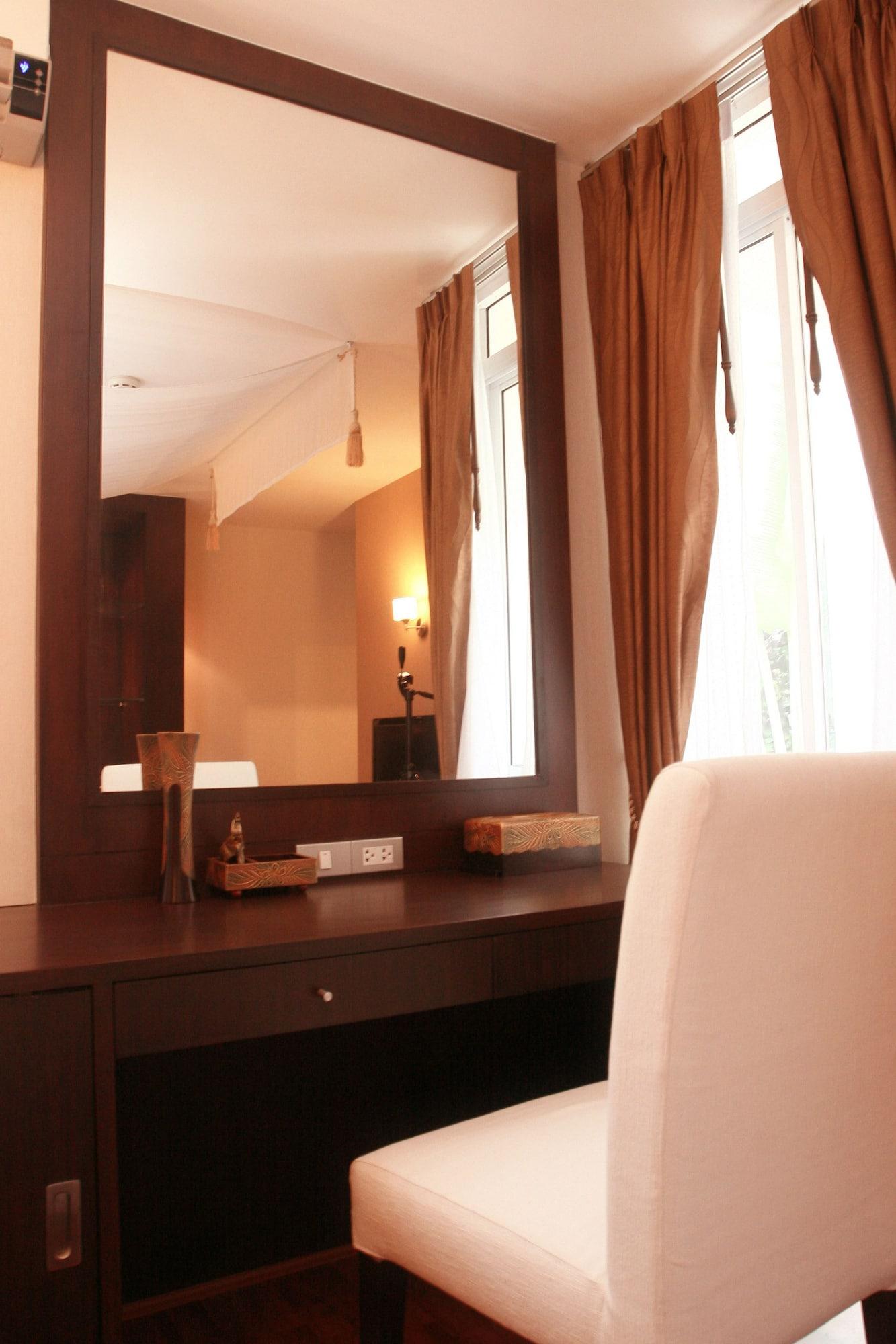 Mirth Sathorn Hotel Bangkok Dış mekan fotoğraf