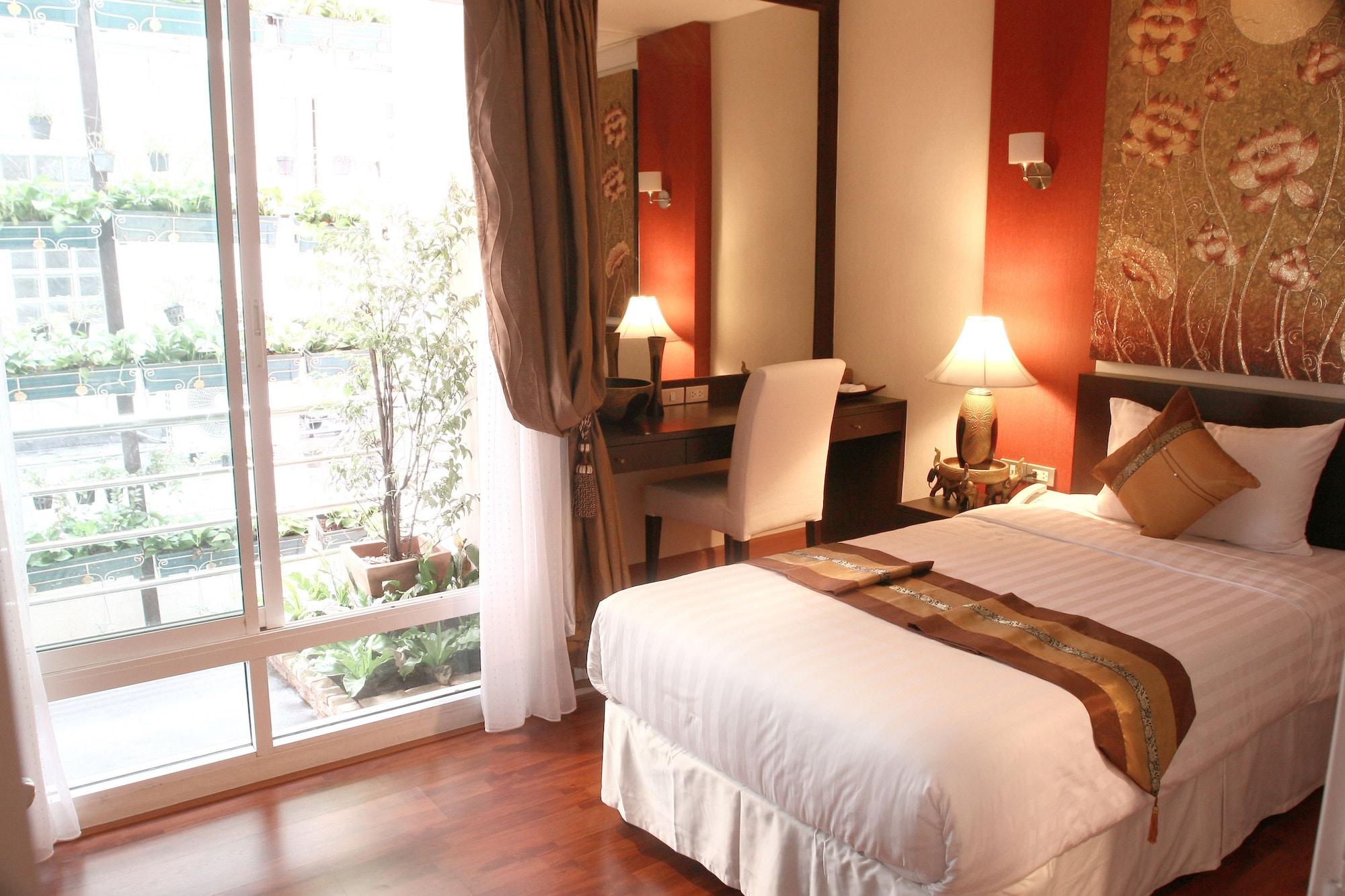 Mirth Sathorn Hotel Bangkok Dış mekan fotoğraf