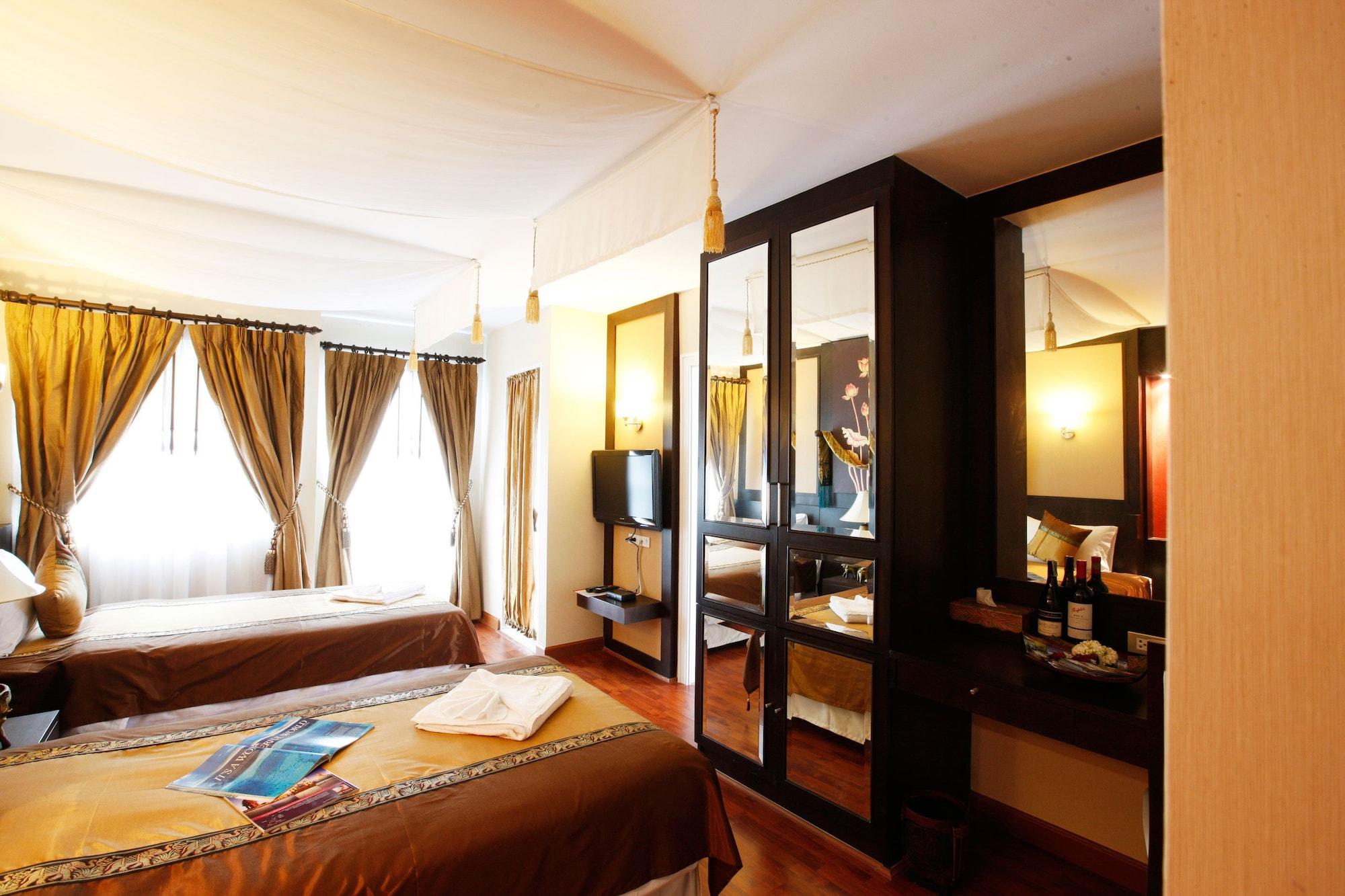 Mirth Sathorn Hotel Bangkok Dış mekan fotoğraf