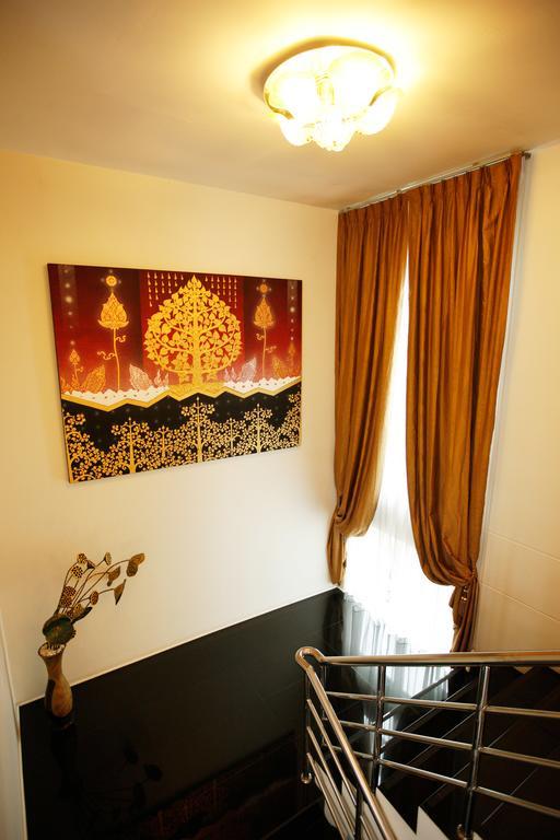 Mirth Sathorn Hotel Bangkok Dış mekan fotoğraf