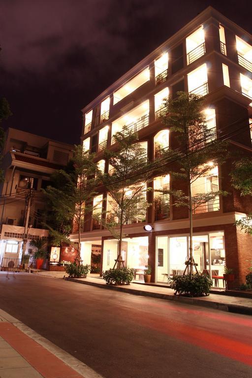 Mirth Sathorn Hotel Bangkok Dış mekan fotoğraf