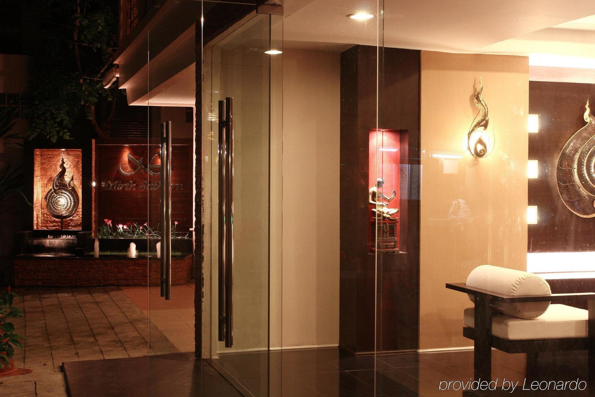 Mirth Sathorn Hotel Bangkok Dış mekan fotoğraf