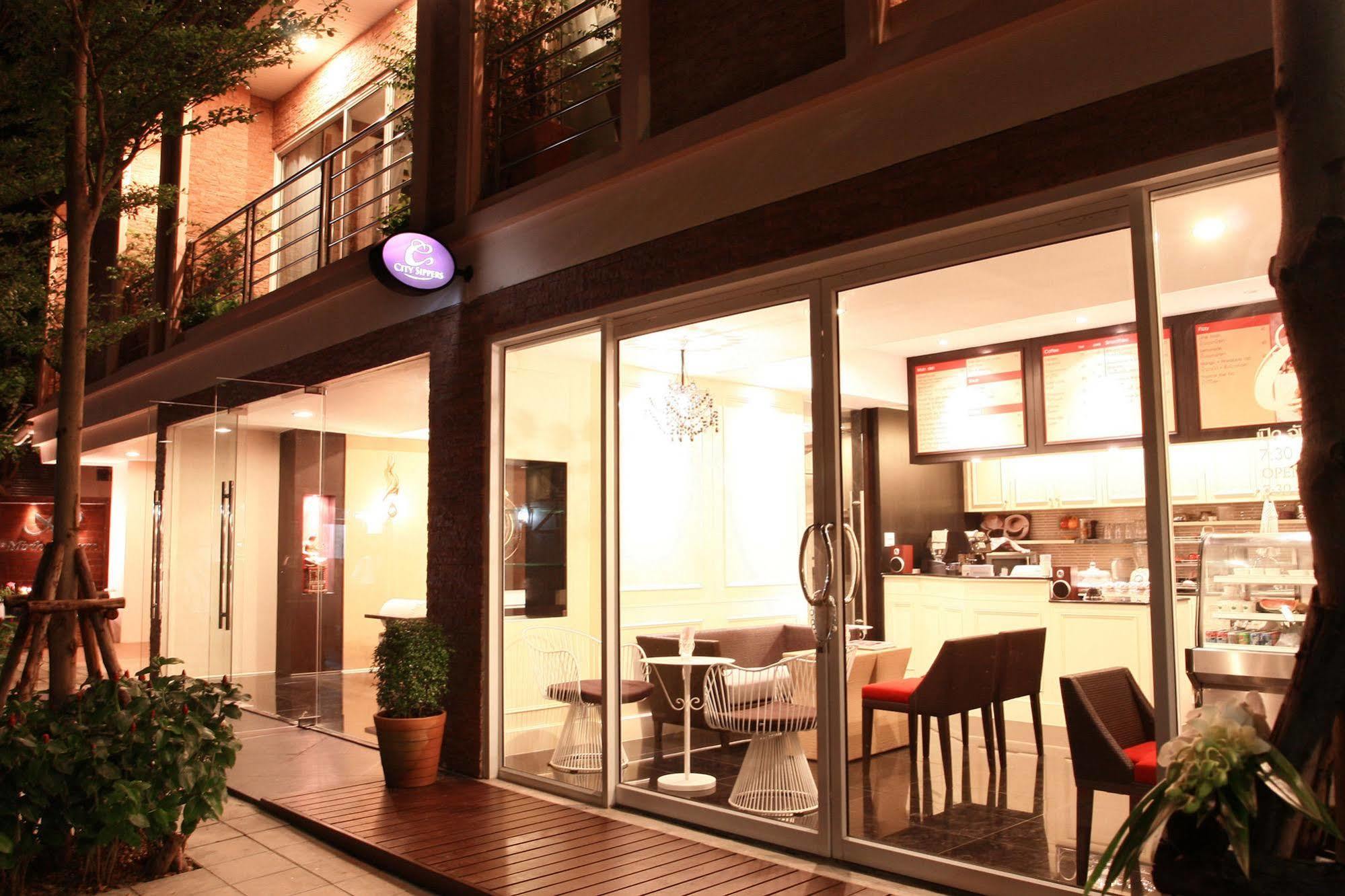 Mirth Sathorn Hotel Bangkok Dış mekan fotoğraf